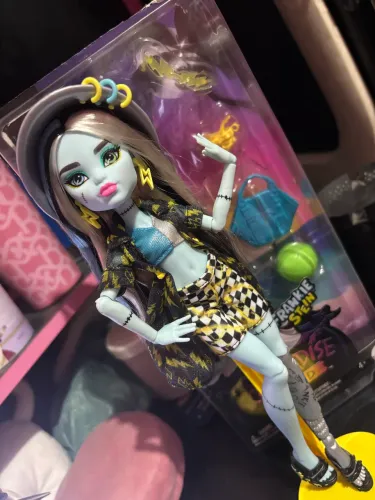 Frankie Stein Scare Beach Monster High G3