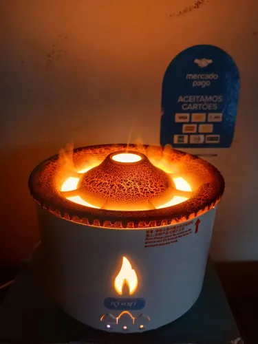 Difusor de aroma vulcão com led e controle remoto / PREÇO IMPERDÍVEL