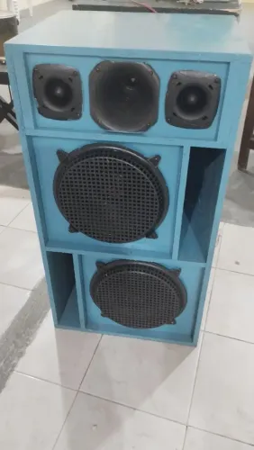 Vendo uma caixa de som passiva completa 