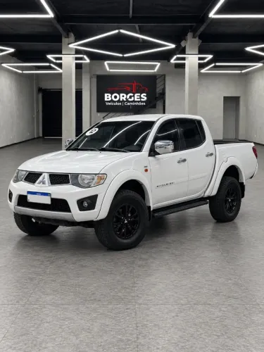 Mitsubishi L200 Triton HPE 3.2 CD TB Int.diesel AUT 2012