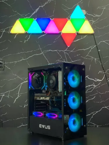 PC GAMER RYZEN 7 2700/ 16GB RAM DDR4/ RX 6600 8GB