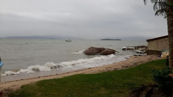 Terreno para Venda em Florianópolis, Sambaqui