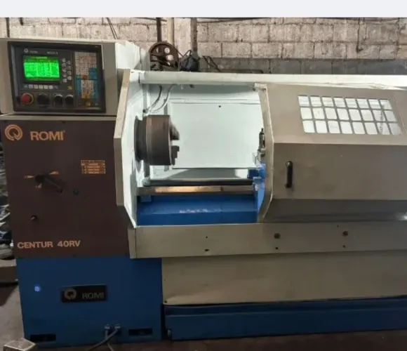 Torno CNC ROMI Centur 40 RV - Comando MACH 8