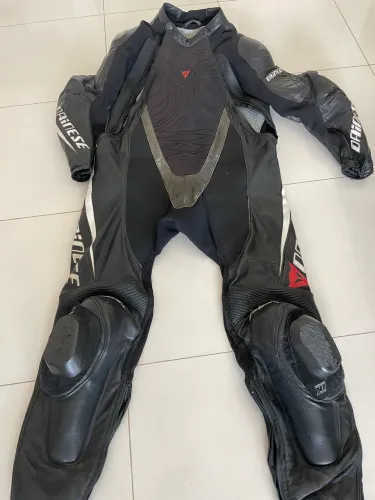 Macacão motociclista Dainese Aero Evo