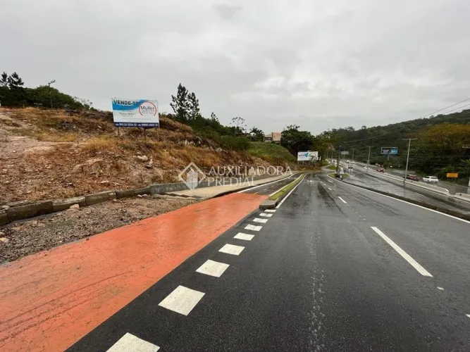 Terreno à venda em Saco Grande, Florianópolis