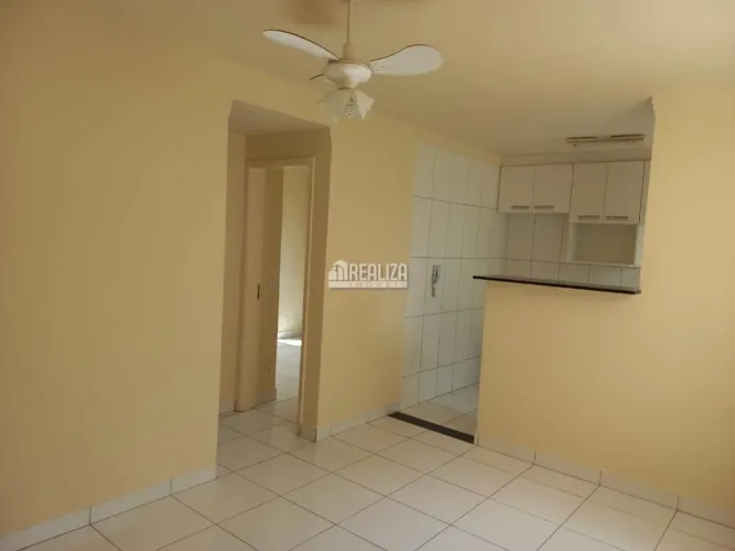 Apartamento com 2 Quarto(s) e 1 banheiro(s) para Alugar, 45 m² por R$ 1360 / Mês