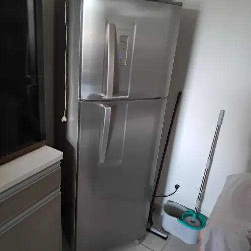 Geladeira Electrolux Inox 