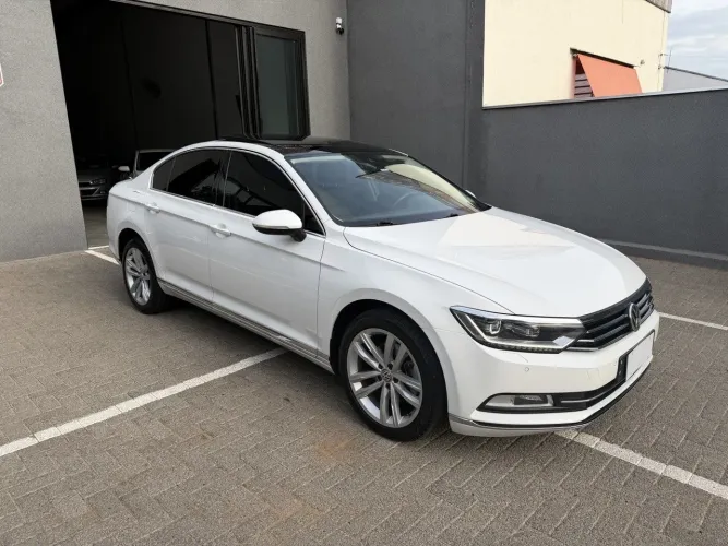 Volkswagen Passat Highline 2.0 TSI 220cv Tip. 2018