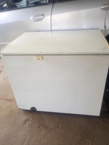Freezer horizontal 300litros