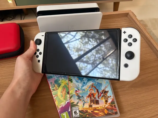 Nintendo Switch OLED com 5 jogos e controle