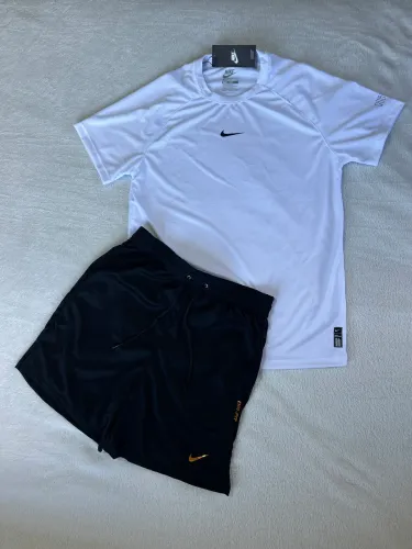 Camisa Dry Fit Esportiva - Alta Performance (Treino, Corrida, Academia)