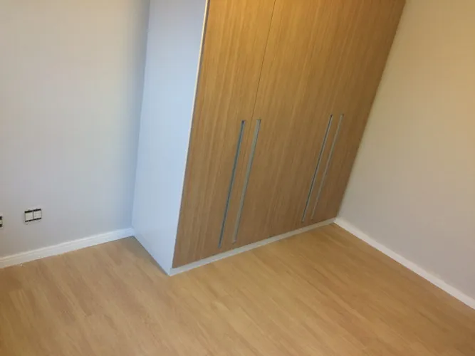 Piso laminado 74,99 reais o m2