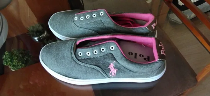 Tênis feminino