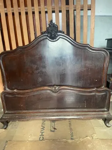 Cama Estilo Chipandelle Em Imbuia