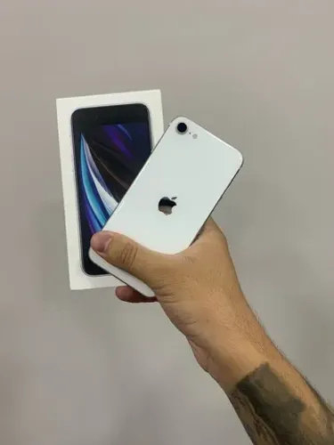 iPhone SE branco com 2020 sem detalhes e garantia // loja aberta 