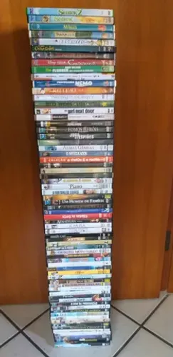 68 DVD's de filme, seminovos, em bom estado de conservação, a partir de 20,00