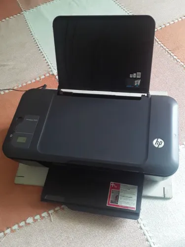 Impressora HP Deskjet 2000 Printer J210a