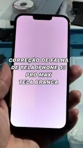 ? Display de iPhone com Tela Branca, Verde ou Falhando? Nós Resolvemos!