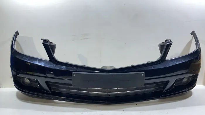 Pára-choque dianteiro Mercedes C180 2010