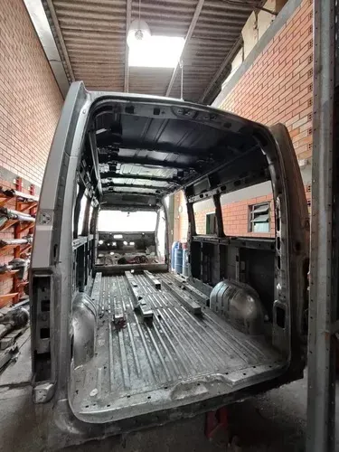 Traseira Com Teto Renault Master 2.3 L3h2 Teto Alto