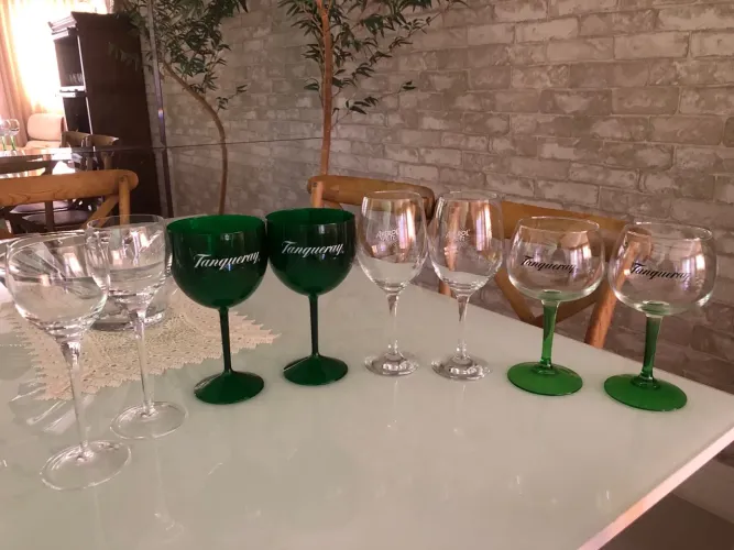 Kit de taças de Réveillon Gin TANQUERAY Aperol, vinho drinks