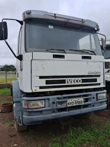 Caminhão Iveco 230e24