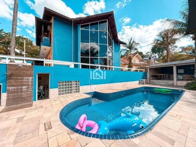 Casa mobiliada para venda ou locação no condomínio Granja Vianna II