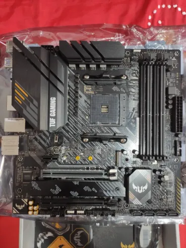 Placa Mãe Asus B550m Plus sem espelho