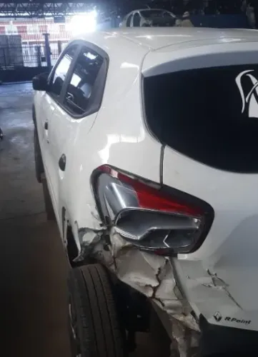SUCATA RENAULT KWID (PRA RETIRADA DE PEÇAS) MOTOR CAMBIO MODULO PORTA BANCO AIR BAG SOM 
