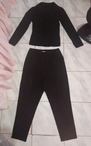 Conjunto de Blusa e Calça Preta social- Tamanho M
