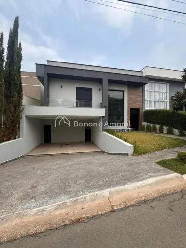 Casa à Venda no Condomínio Le Village em Valinhos