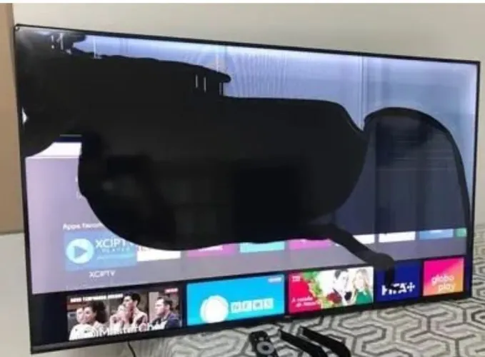 Tv TCL 43 polegadas retirada de peça 
