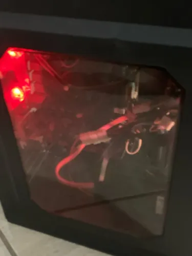 Computador PC Gamer com LED Vermelho