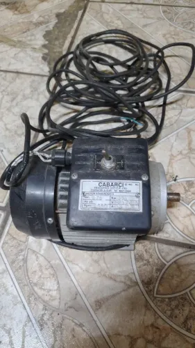 Motor elétrico 3/4 CV