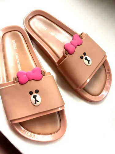 Sandálias Melissa Line Friends - Conforto e Estilo!