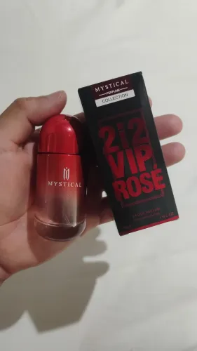 Perfume 212 VIP Rosé Mystical Collection