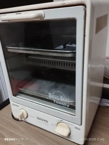 Forno Elétrico Sanyo com 2 Prateleiras