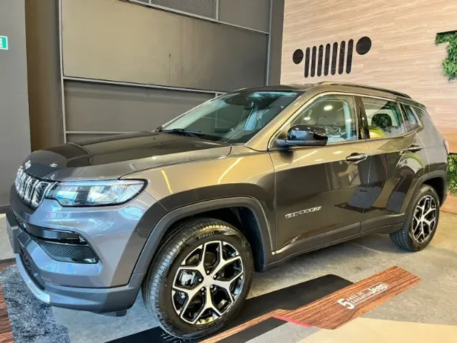 Jeep Compass Long. T270 1.3 TB 4X2 Flex AUT 2026