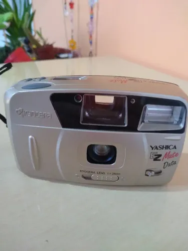 Câmera Fotográfica Colecionador - Kyocera Yashica Ez-mate (Usado)