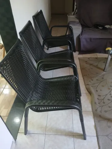 3 Cadeiras de Junco Sintético Reforçado - Estado de Novo!