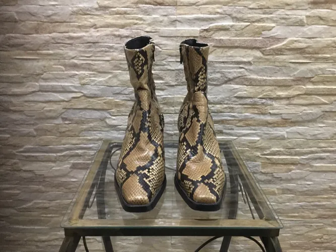 Botas de Couro Zara Animal Print