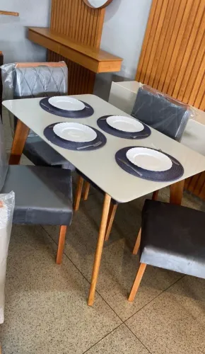 Mesa de jantar com 4 Cadeiras DIRETAMENTE DA FÁBRICA 