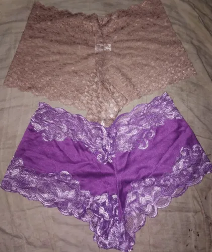 Kit 2 Calcinhas de Renda e Cetim