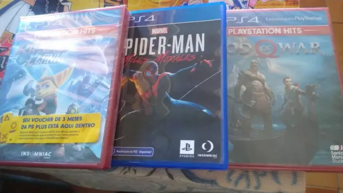 3x Jogos PS4 (GOW 2018 + Ratchet Clank + Spiderman)