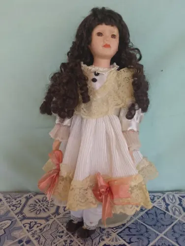 Boneca De Porcelana Coleção Antigo Vintage