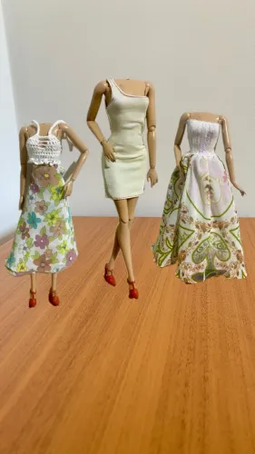 Barbie - Kit roupinhas variadas 