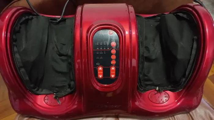 Massageador elétrico para pés