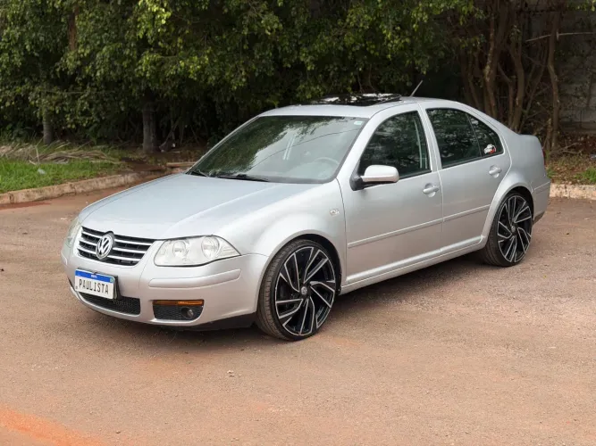 Volkswagen Bora 2.0 Flex 8V Automático 