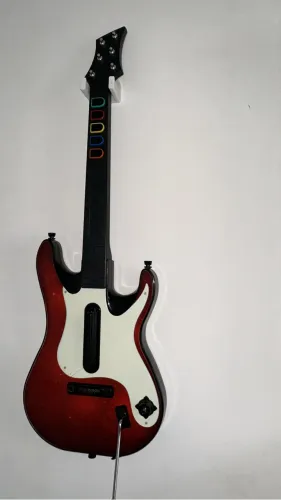 Guitarra Guitar Hero modificada