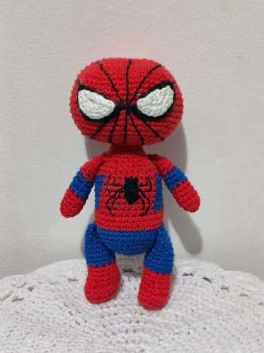 Amigurumi do Homem Aranha- Boneco em crochê do Spider Man